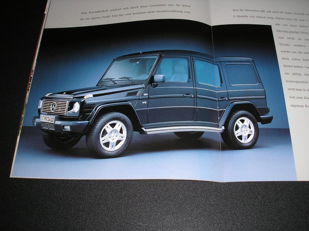Die G-Klasse von Mercedes-Benz, 2x met kleurenkaart, 1999, Ophalen of Verzenden, Zo goed als nieuw, Mercedes