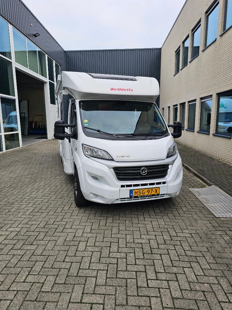 Dethleffs Trend T 7057 (2017) 56dkm Euro 6 COMPLEET TOPSTAAT, Caravans en Kamperen, Campers, Particulier, tot en met 4, Half-integraal