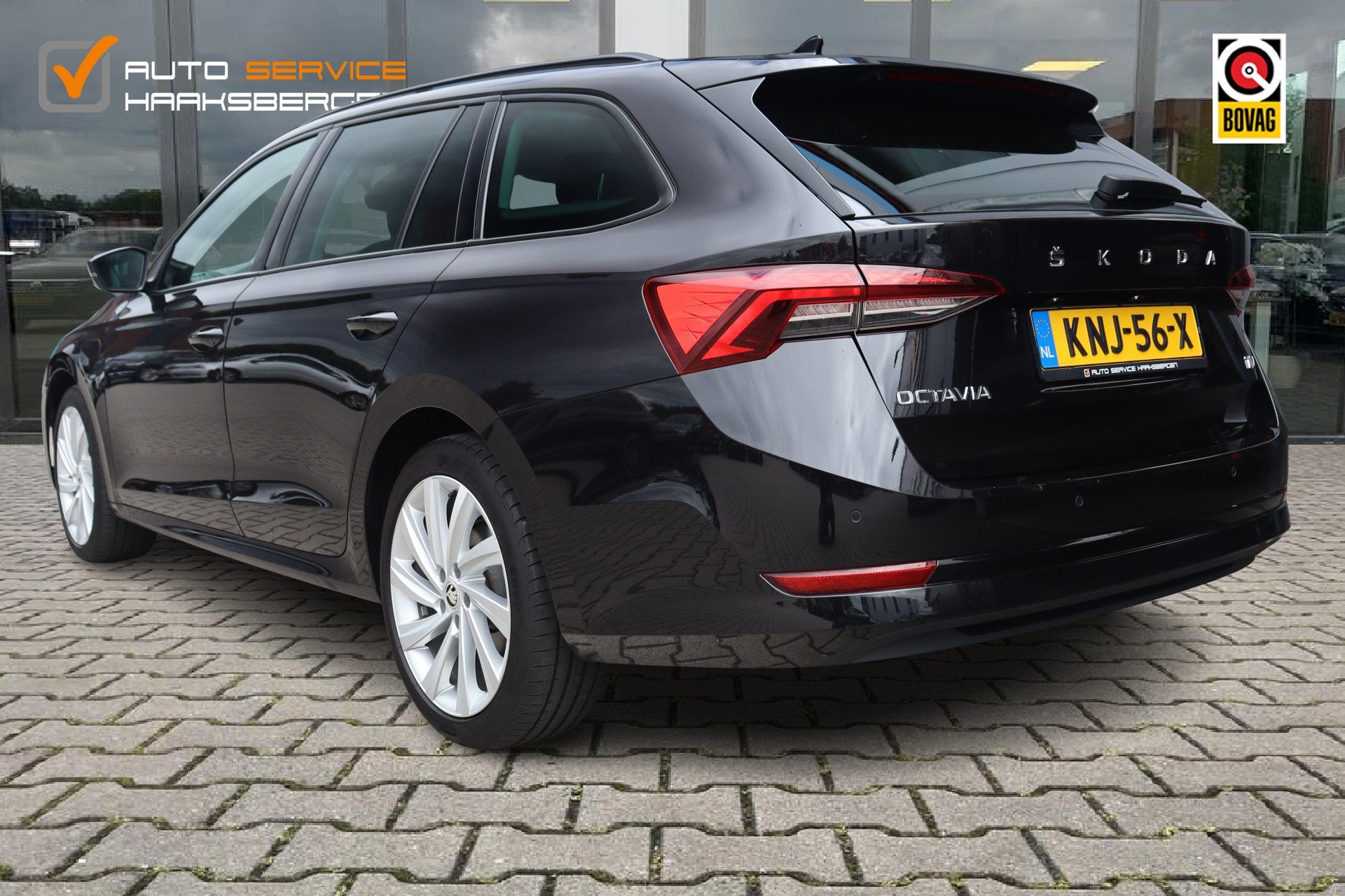 Skoda Octavia Combi 1.4 TSI iV PHEV Business Edition | ACC |, Gebruikt, Leder en Stof, Zwart, Plug-in hybride