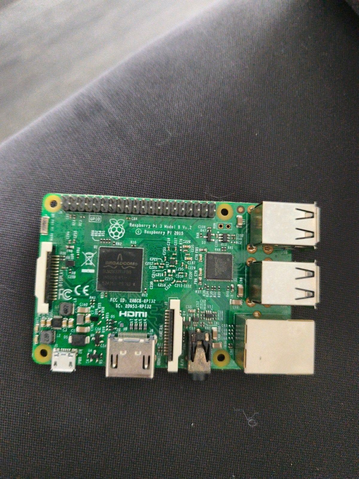 Raspberry Pi 3 Model B V1.2 met behuizing en adapter, Minder dan 4 GB, Broadcom BCM2837, Minder dan 2 Ghz, Ophalen of Verzenden