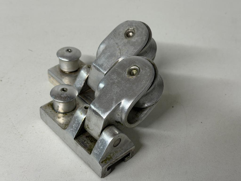 2 x Genuaslede 25 mm, Watersport en Boten, Accessoires en Onderhoud, Ophalen of Verzenden, Gebruikt, Lijn of Blok
