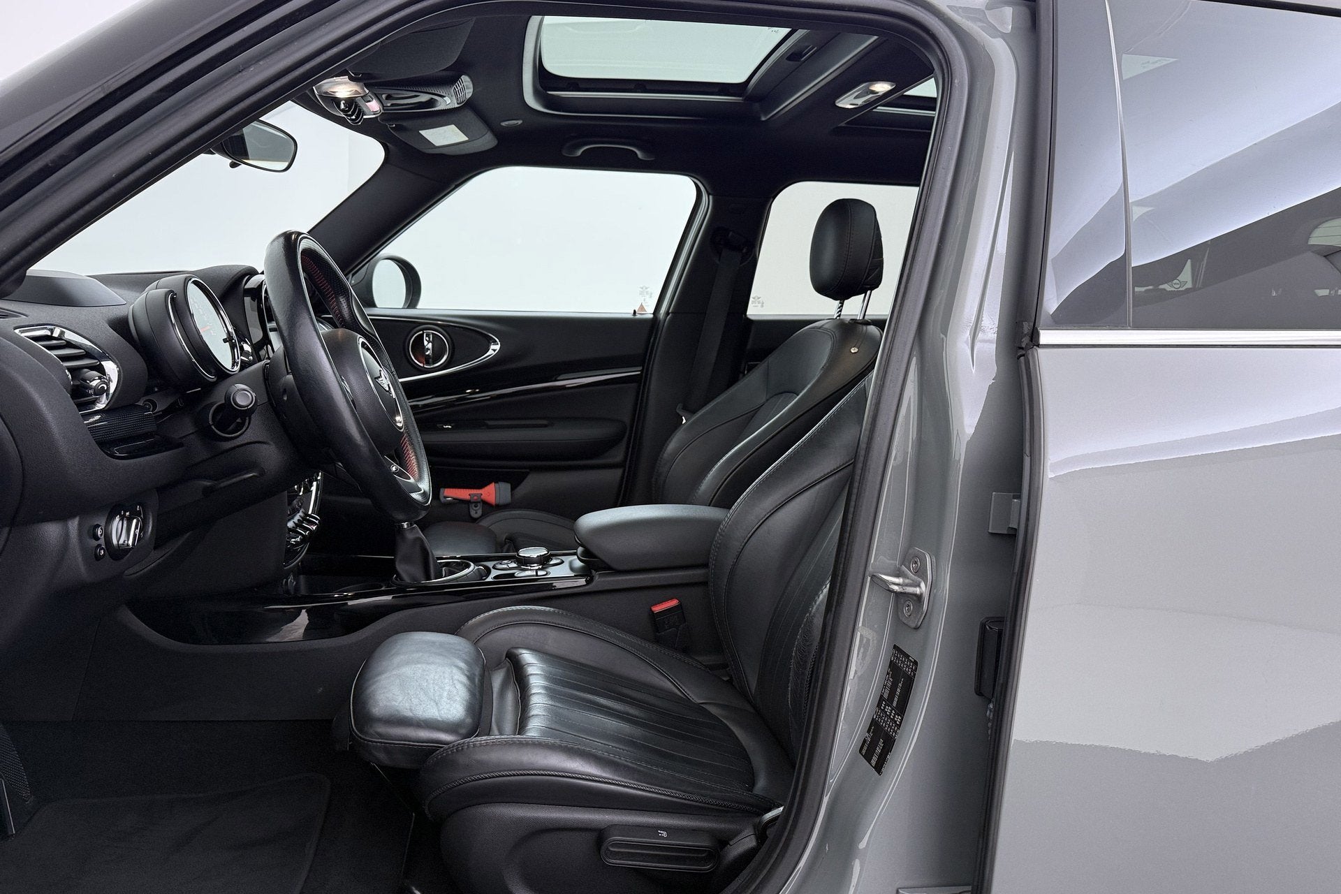 Mini Mini Clubman 1.5 Cooper | Panoramadak | Org NL | Leer |, Auto's, Mini, 136 pk, Gebruikt, 19 km/l, 3 cilinders