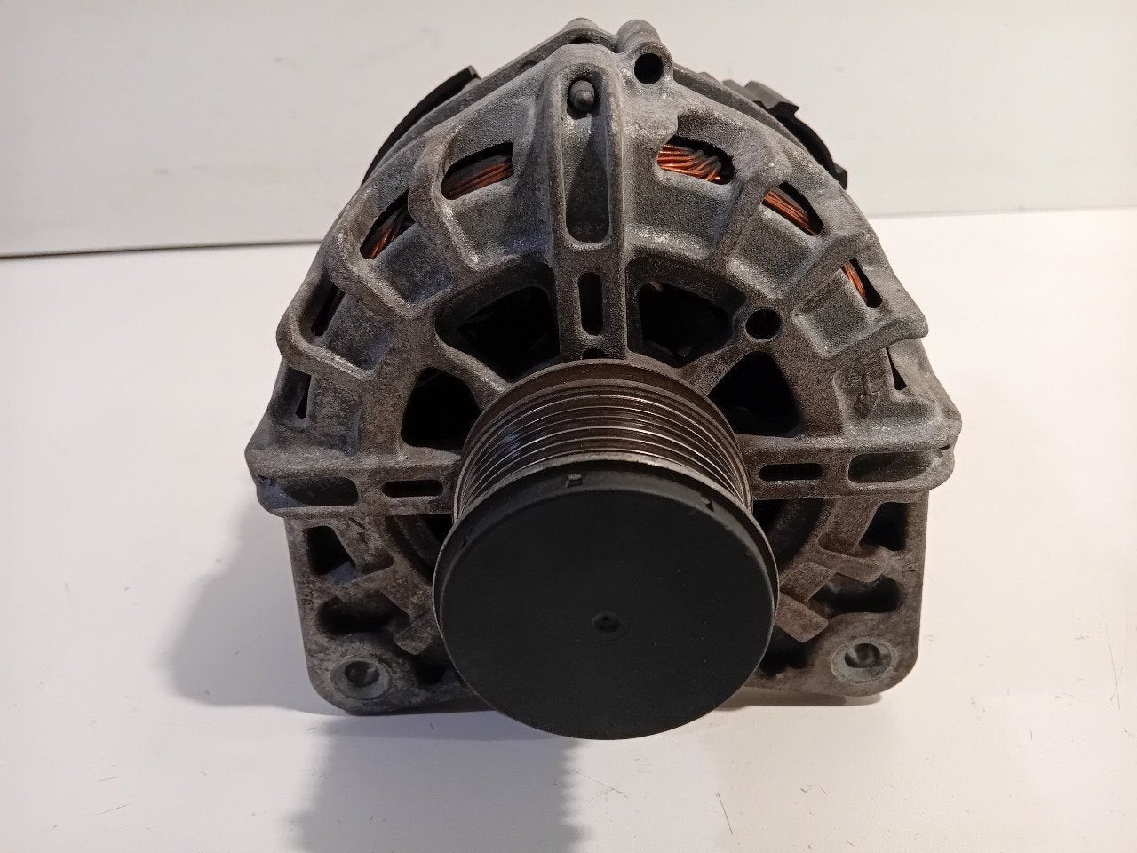 Dynamo Renault Mégane, Onderdelen@venauto.nl, Gebruikt, Ettenseweg 76, 4706 PB Roosendaal, The Netherlands, Herkomst onderdeel bekend