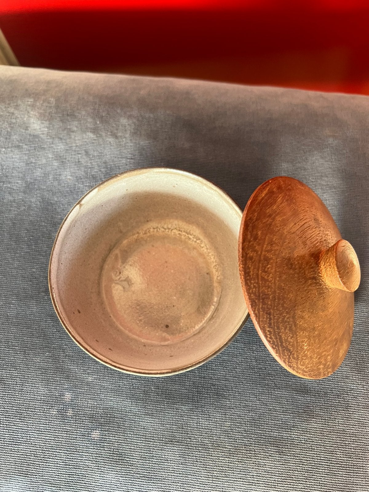 Oude “Tola” Suikerpot Suikerdoos keramiek met houten deksel, Ophalen of Verzenden