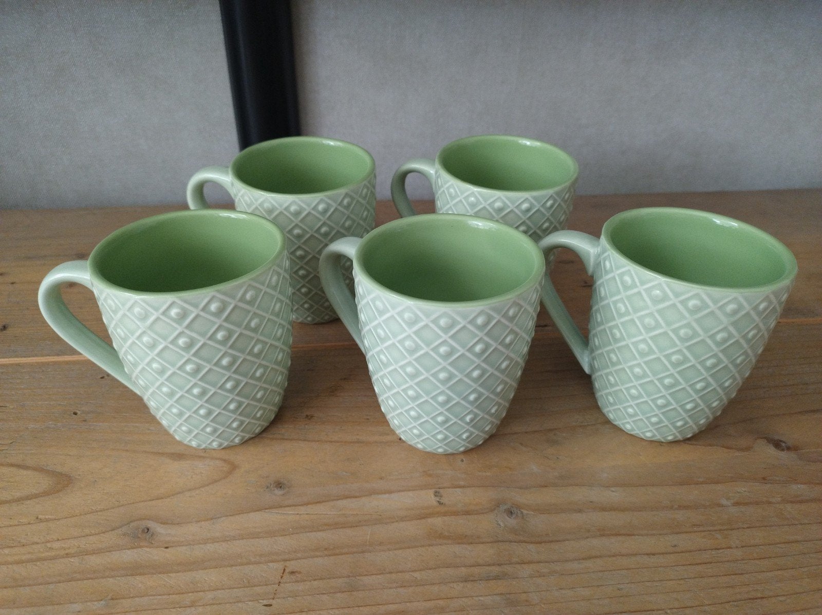 Set van 5 Albert Heijn mokken, lichtgroen, ruitpatroon, Huis en Inrichting, Keuken | Servies, Keramiek, Zo goed als nieuw, Albert Heijn