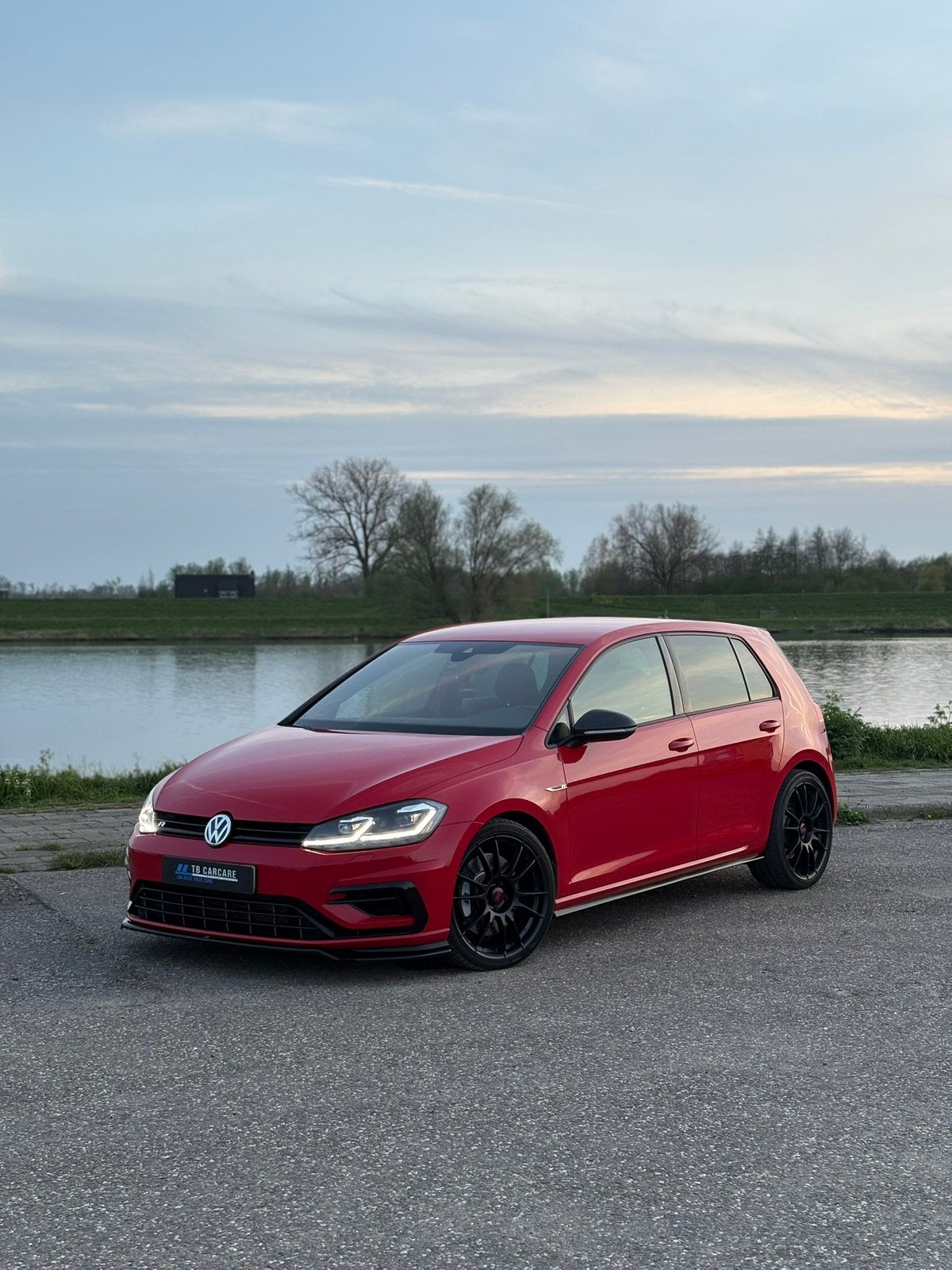 Volkswagen Golf 7.5 R 2.0 TSI 4MOTION DSG – Tornado Red |, Automaat, Euro 5, Verwarmde buitenspiegels, 4 cilinders