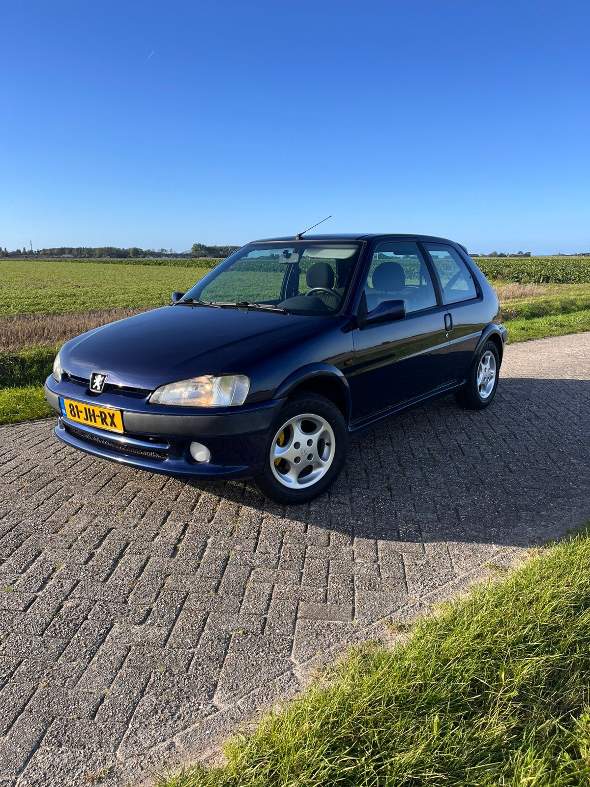 Peugeot 106 1.4 Sport 2002 | APK 08/2027 | NAP, Voorwielaandrijving, Zwart, 4 cilinders, Origineel Nederlands