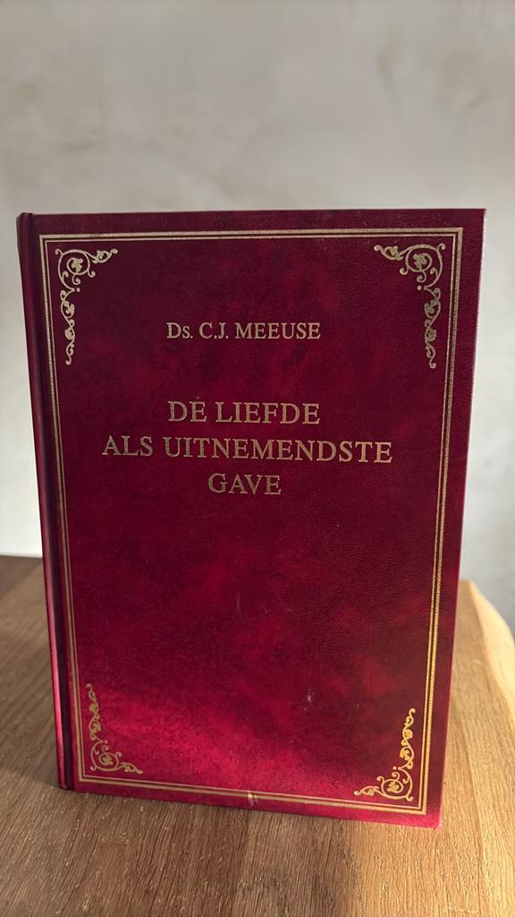 KR-1 Ds CJ meeuse. De liefde als uitnemendste gave, Ophalen of Verzenden, Gelezen