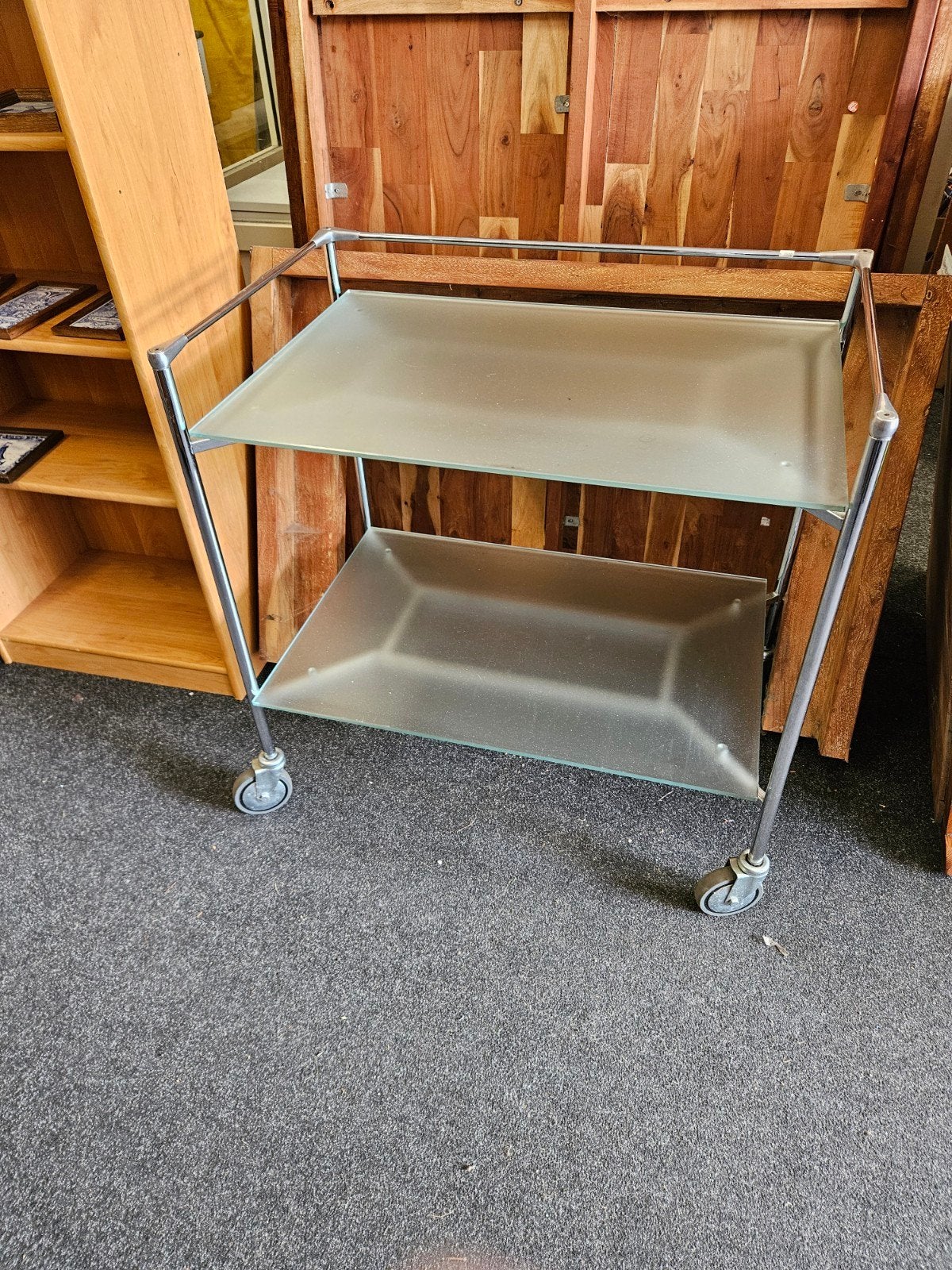 Moderne Serveerwagen met Glazen Planken, Ophalen, Gebruikt, Onbekend, Onbekend