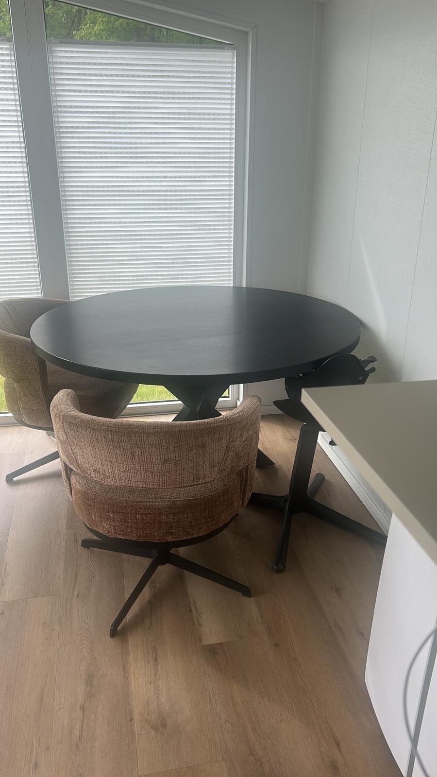 Eikenhouten ronde eettafel met stalen spinpoot, Huis en Inrichting, Tafels | Eettafels, Ophalen, 100 tot 150 cm, Rond, 200 cm of meer