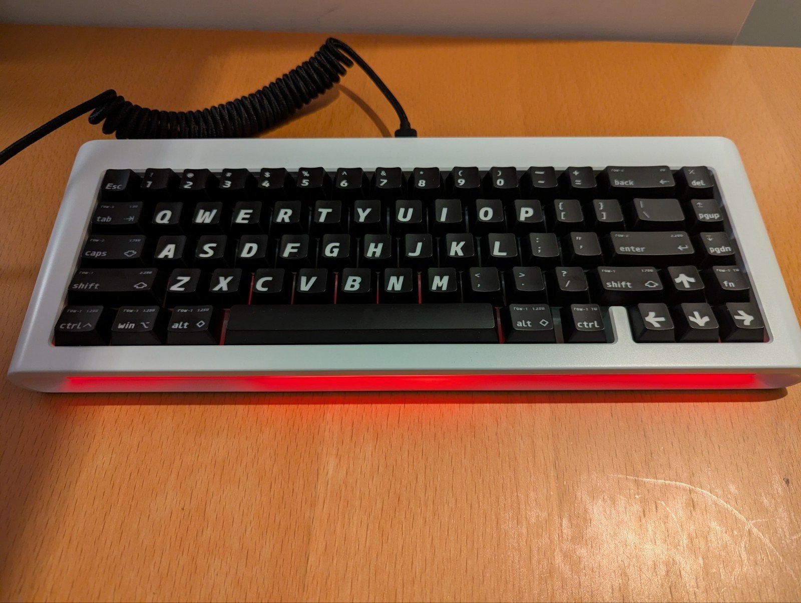 moeetech glitter65 r2 ultra, Computers en Software, Ophalen of Verzenden, Qwerty, Nieuw, Bedraad