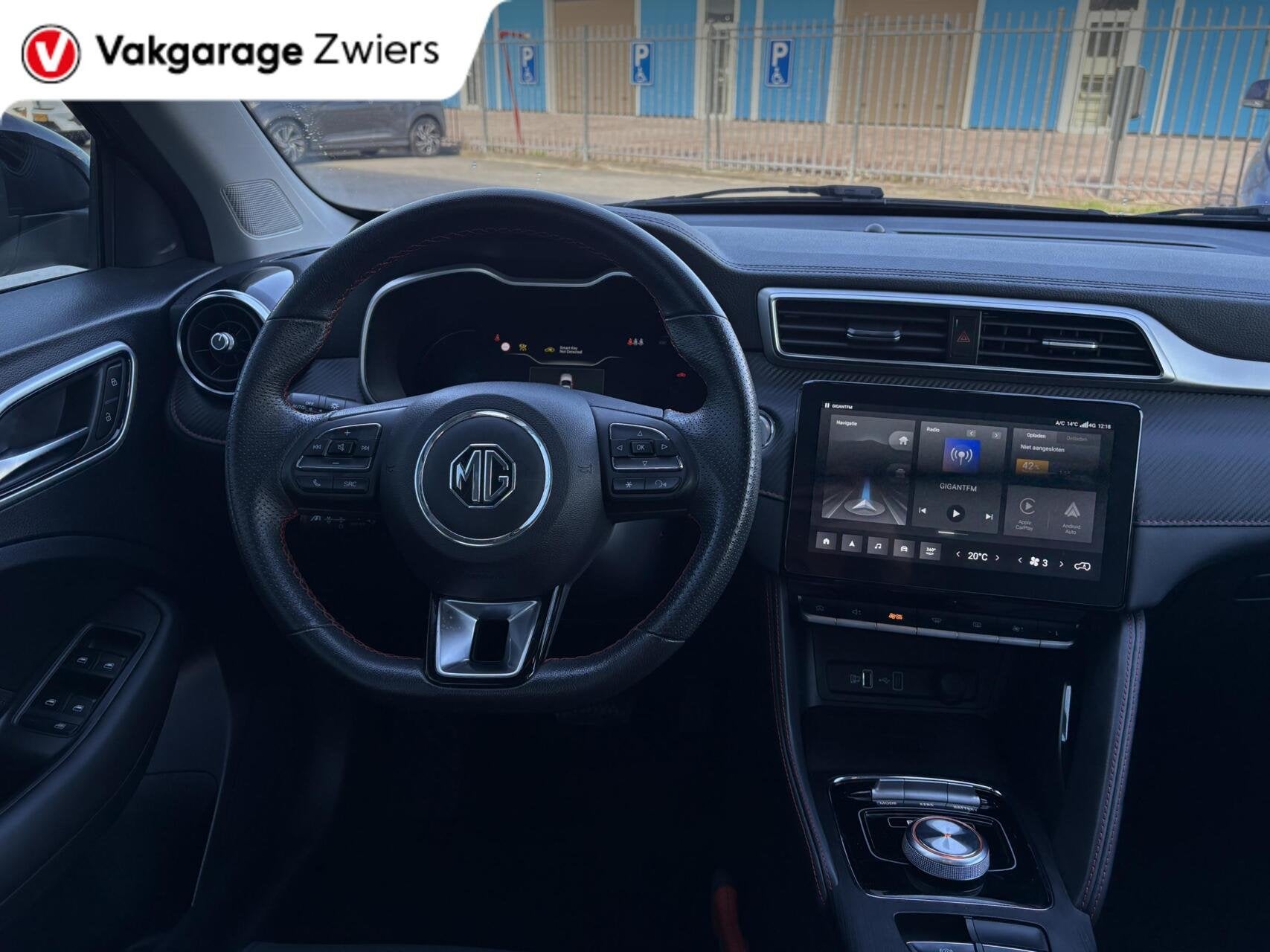MG MG ZS EV EV Long Range Luxury 70 kWh |SOH91.4%|Stoel.verw, Gebruikt, Met garantie (alle), ZS, Zwart