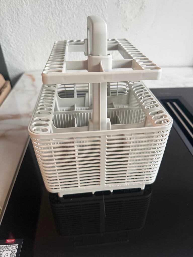 Miele bestekrekje / bestekmandje voor vaatwasser, Ophalen of Verzenden, Zo goed als nieuw