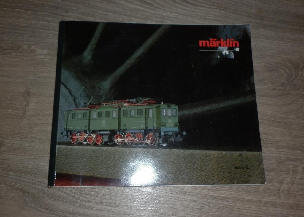 Catalogus Märklin  1986, Gelijkstroom of Wisselstroom, Zo goed als nieuw, Märklin, Boek, Tijdschrift of Catalogus