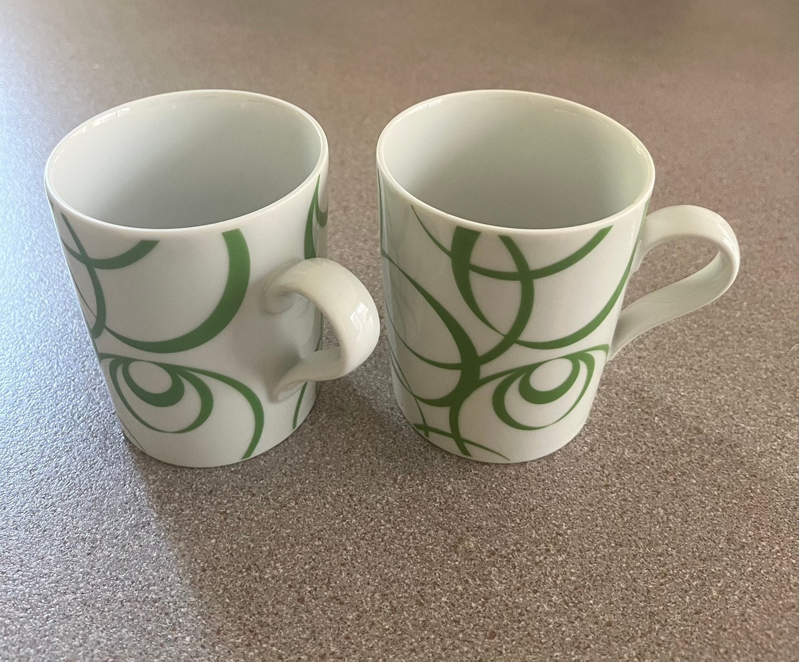 2 arzberg Tric bekers 225 ml. Groen decor, Arzberg, Ophalen of Verzenden, Zo goed als nieuw, Overige stijlen