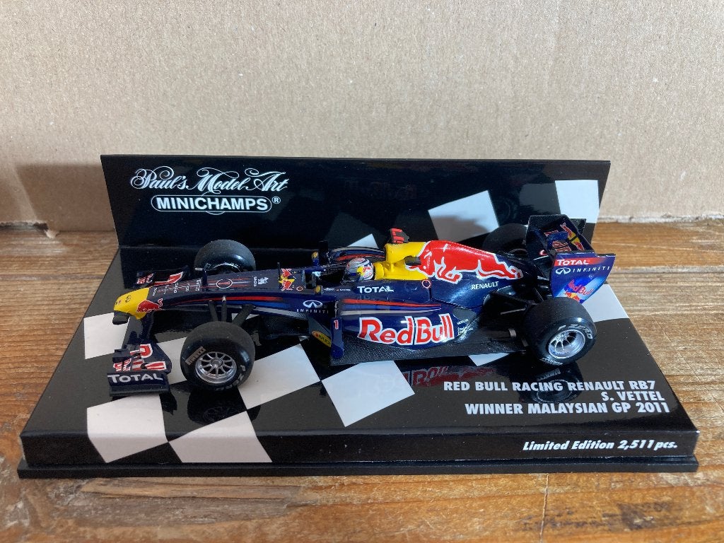 Sebastian Vettel 1:43 Winner Malaysian GP 2011 RB7, Ophalen of Verzenden, Nieuw, Formule 1