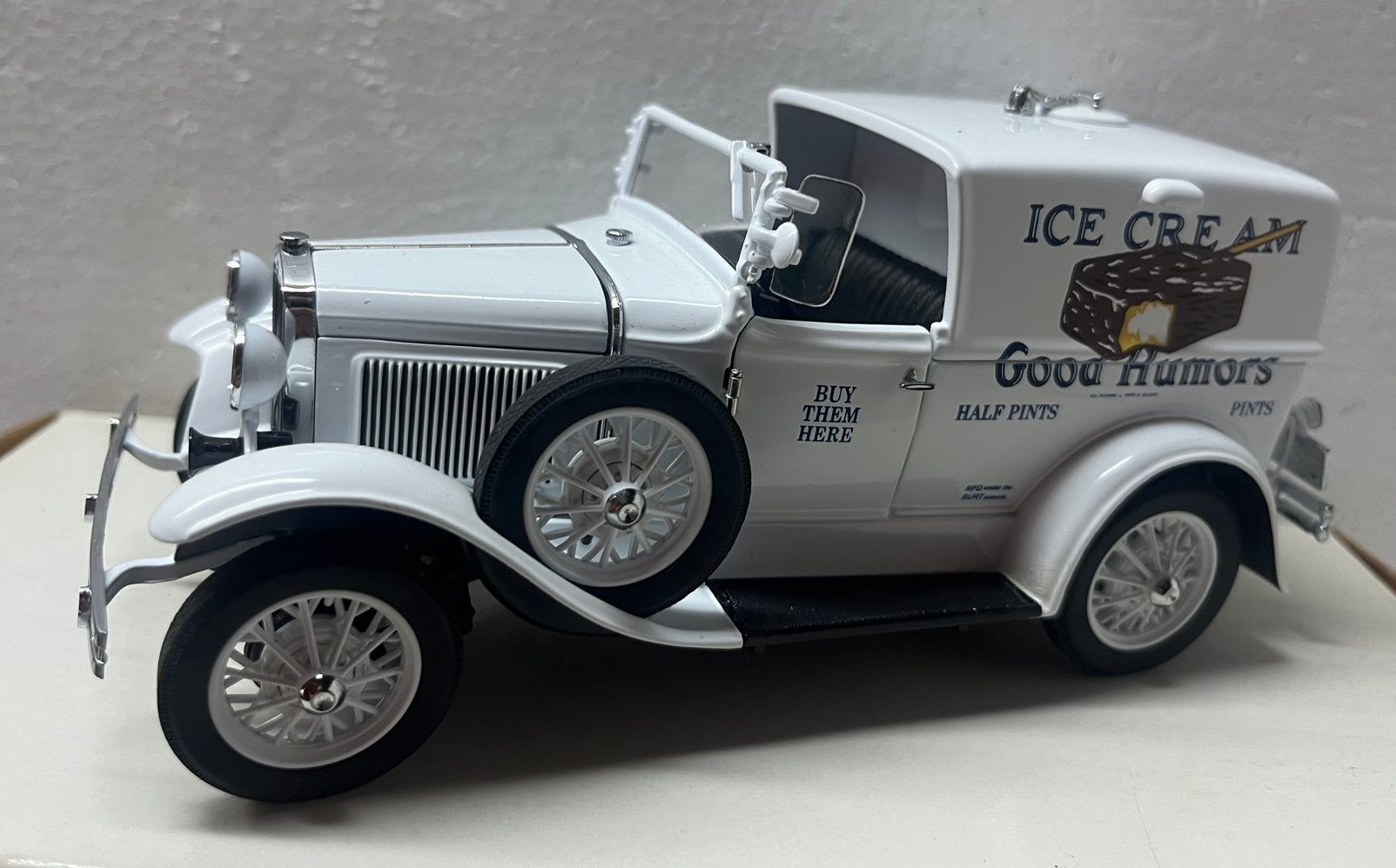 1:24 Danbury Mint , Ford Model A , Ice Cream Car 1930, Ophalen of Verzenden, Nieuw, Auto, Overige merken