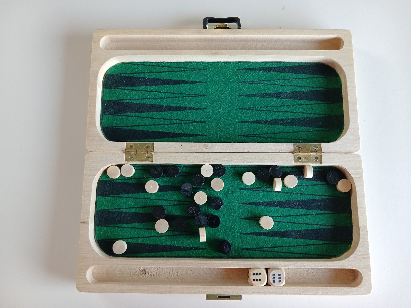 Backgammon, Ophalen, Gebruikt