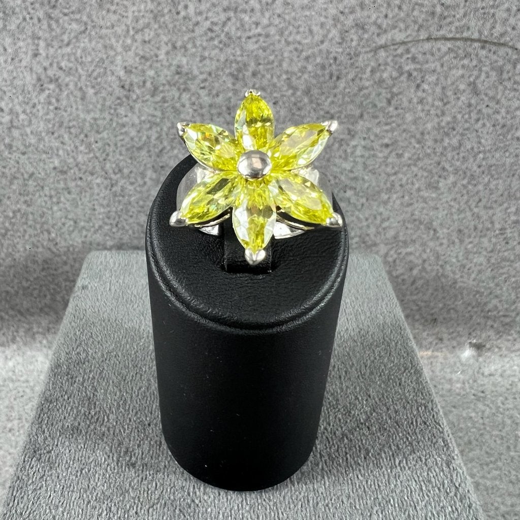 Zilveren Ring | 8,37g |ster geel groene stenen |mt18| 413897