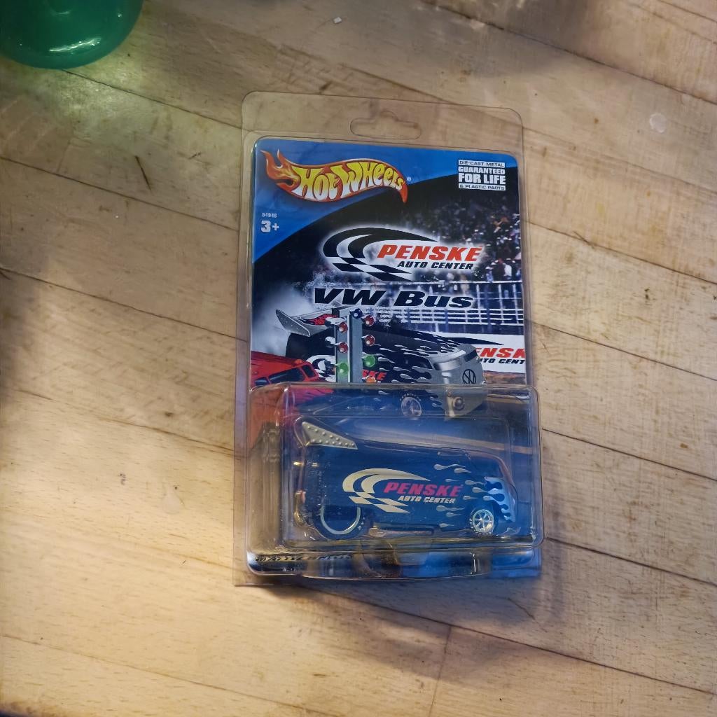 HOT WHEELS VW T1 DRAG BUS 2001 - US PENSKE AUTO CENTER, Ophalen of Verzenden, Zo goed als nieuw, Auto