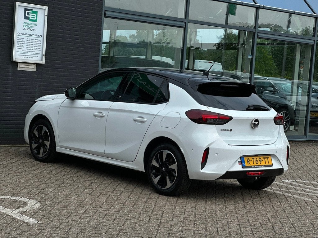 Opel Corsa-e GS Line 50 kWh/CARPLAY/CAMERA/LED/NAVI/NL-AUTO, Auto's, Opel, 330 km, 136 pk, Gebruikt, Leder en Stof