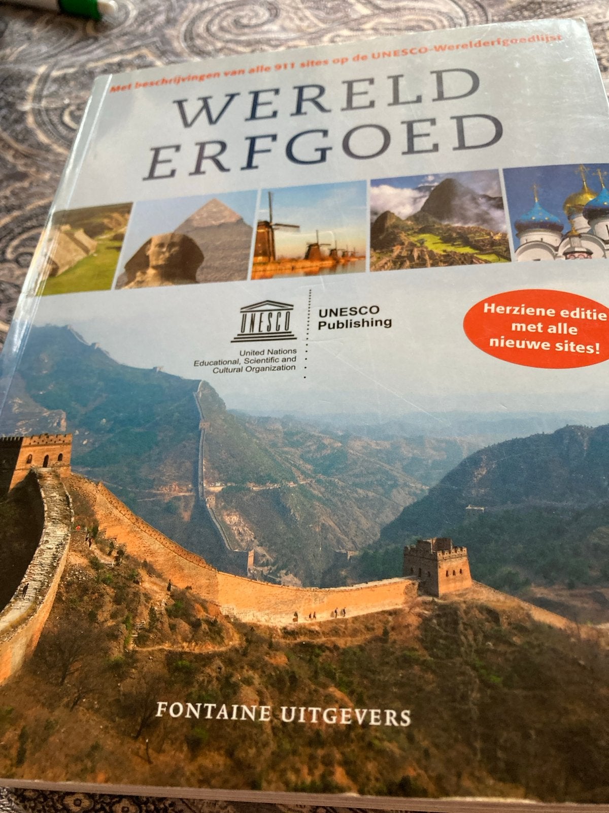 Werelderfgoed UNESCO - Herziene editie met nieuwe sites, Boeken, Ophalen of Verzenden, 20e eeuw of later, Zo goed als nieuw, Azië