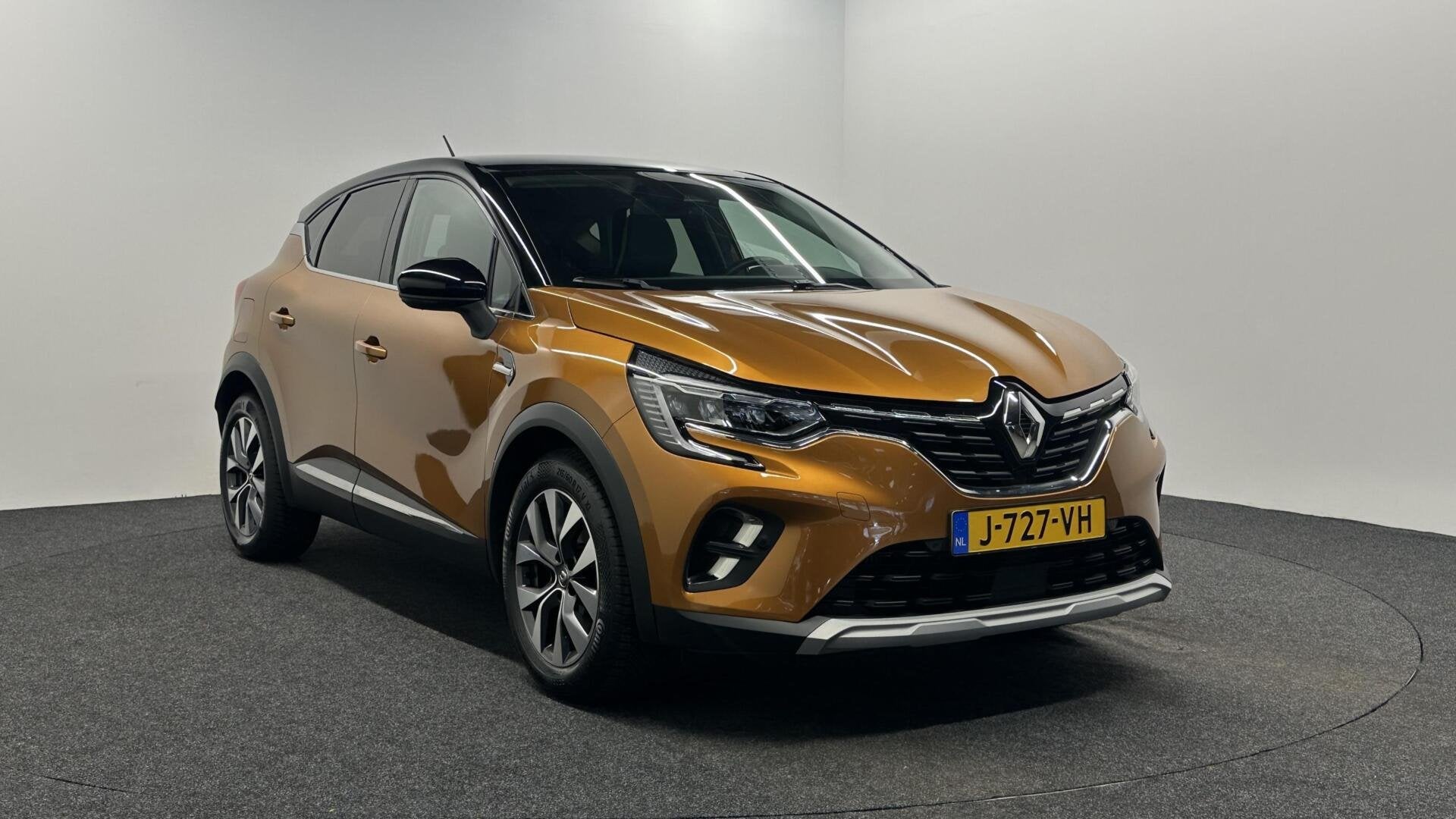 Renault Captur 1.0 TCe 100 Bi-fuel LPG Intens CARPLAY NAVI E, Voorwielaandrijving, 101 pk, Gebruikt, Euro 6