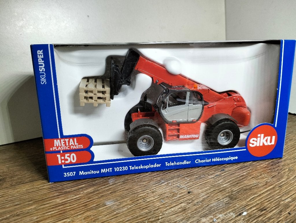 Te koop Siku Manitou MHT verreiker aanbieding ., Hobby en Vrije tijd, Modelauto's | 1:50, Ophalen of Verzenden, Nieuw, Hijskraan, Tractor of Landbouw