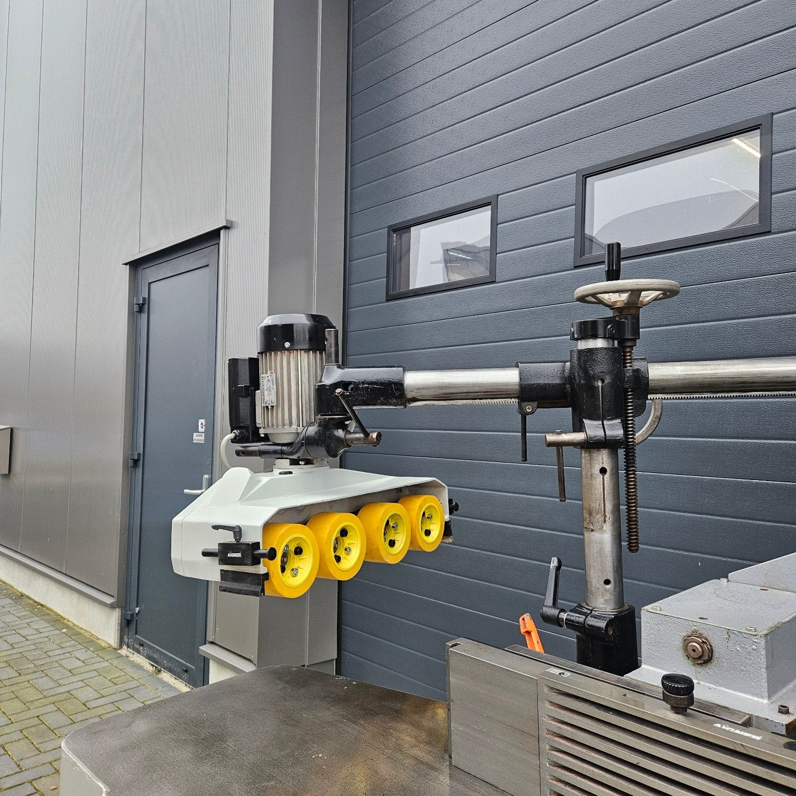 UTIS Freesmachine tafelfrees vol opties ** Digitale aflezing, Doe-het-zelf en Verbouw, Gereedschap | Freesmachines, Overige soorten