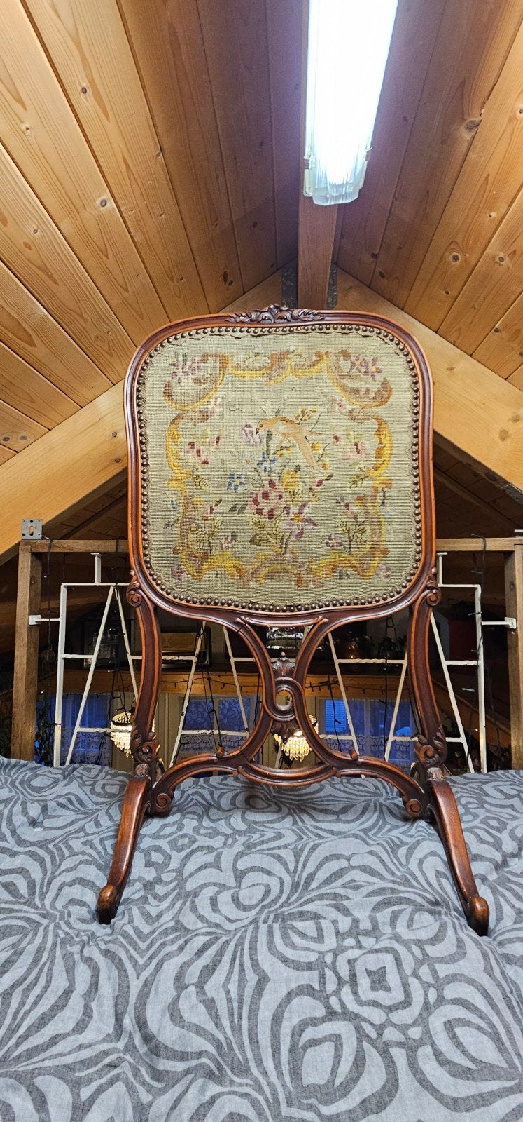 Antiek haardscherm, Ophalen