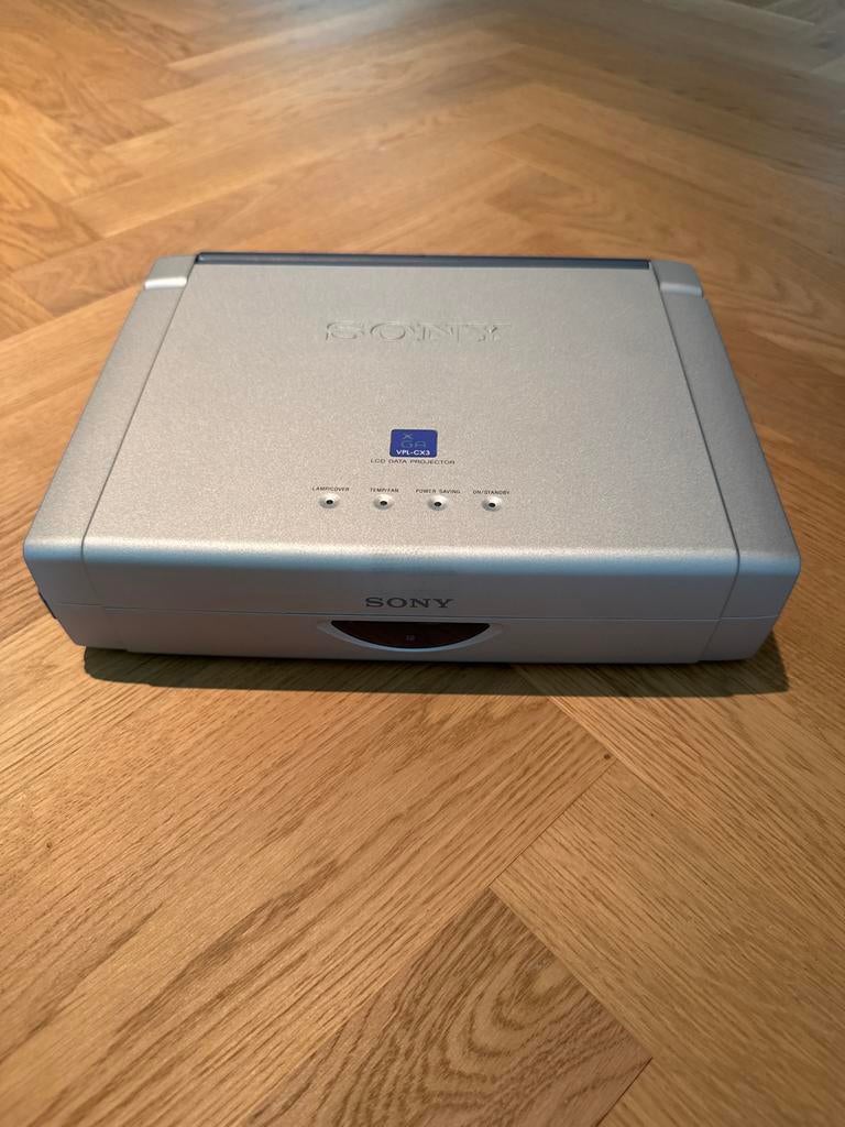 Sony VPL-CX3 LCD Data Projector - Compact en Functioneel, Audio, Tv en Foto, Beamers, Gebruikt, LCD, Overige resoluties, Ophalen