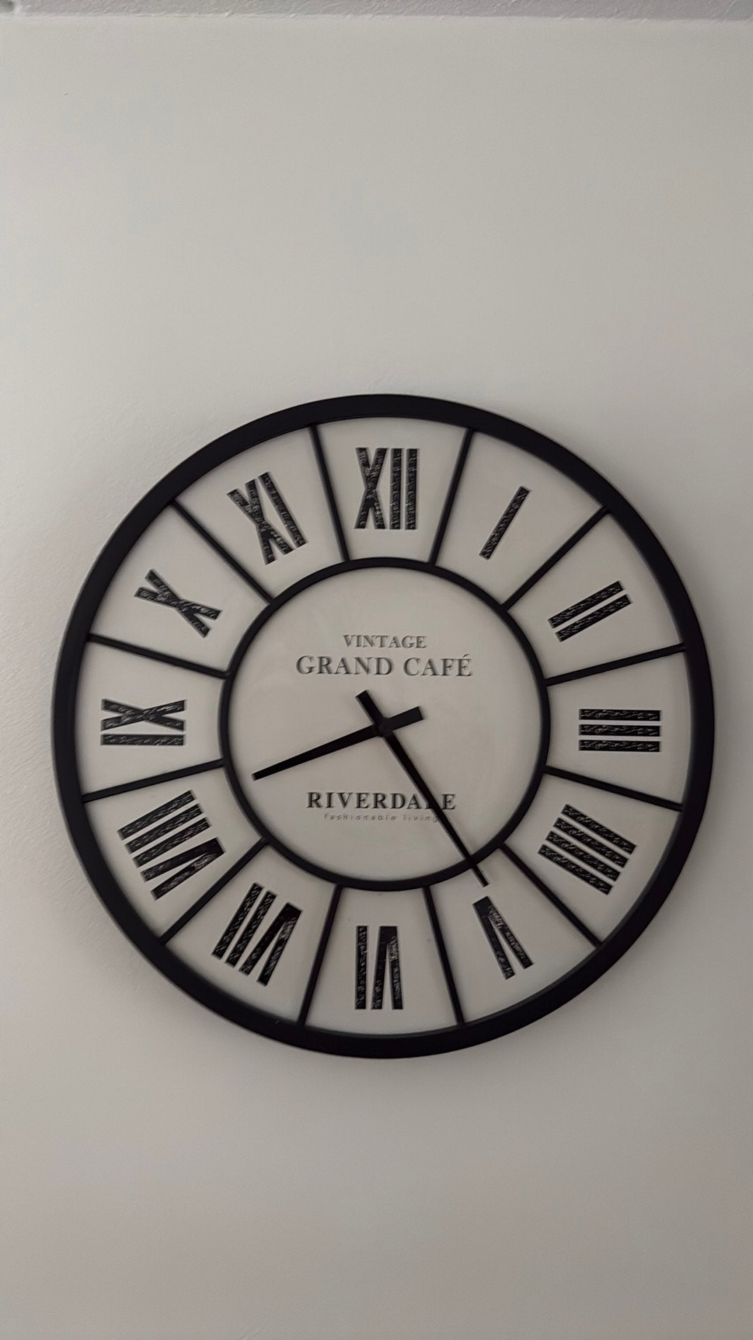 Riverdale klok “Vintage Grand Café” (63 cm diameter), Ophalen, Wandklok, Riverdale, Zo goed als nieuw