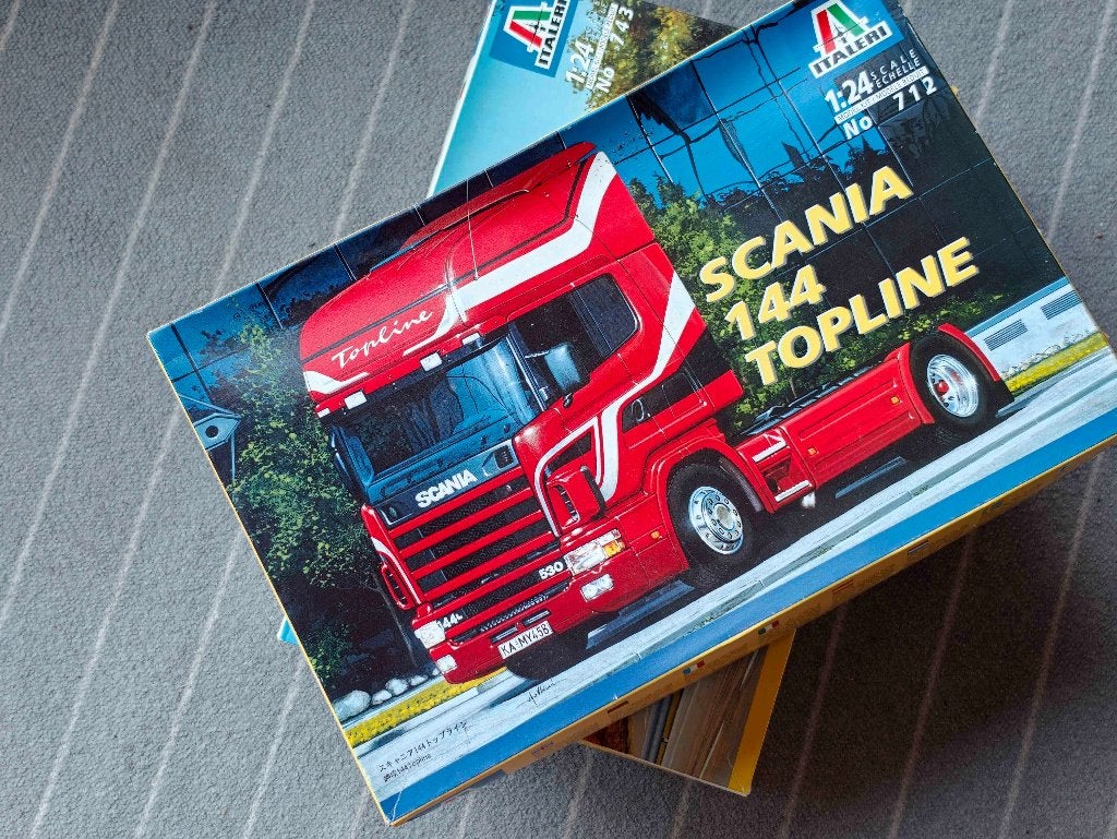 SCANIA model 1:24 bouwdoos nieuw!, 1:50 of kleiner, Italeri, Nieuw, Ophalen of Verzenden