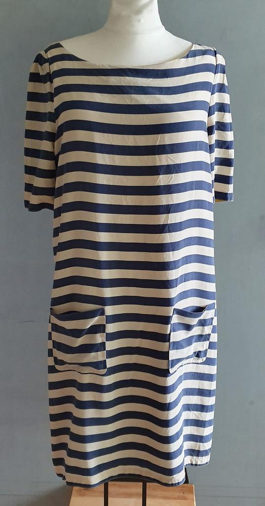 Essentiel Antwerp jurk, Kleding | Dames, Jurken, Maat 38/40 (M), Overige kleuren, Ophalen of Verzenden, Zo goed als nieuw