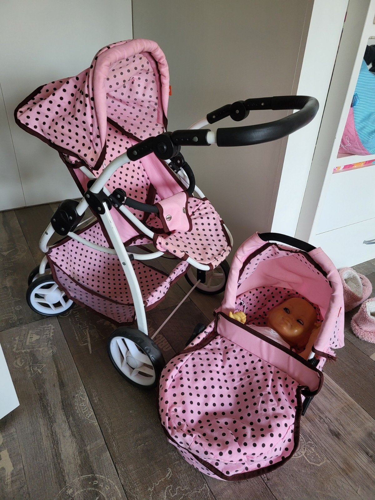 knor toys poppenwagen roze met stip gratis, Ophalen of Verzenden, Gebruikt, Babypop