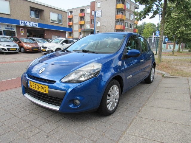 RENAULT Clio 1.2 16V 5DR Dynamique, 535 kg, Gebruikt, 4 cilinders, Blauw