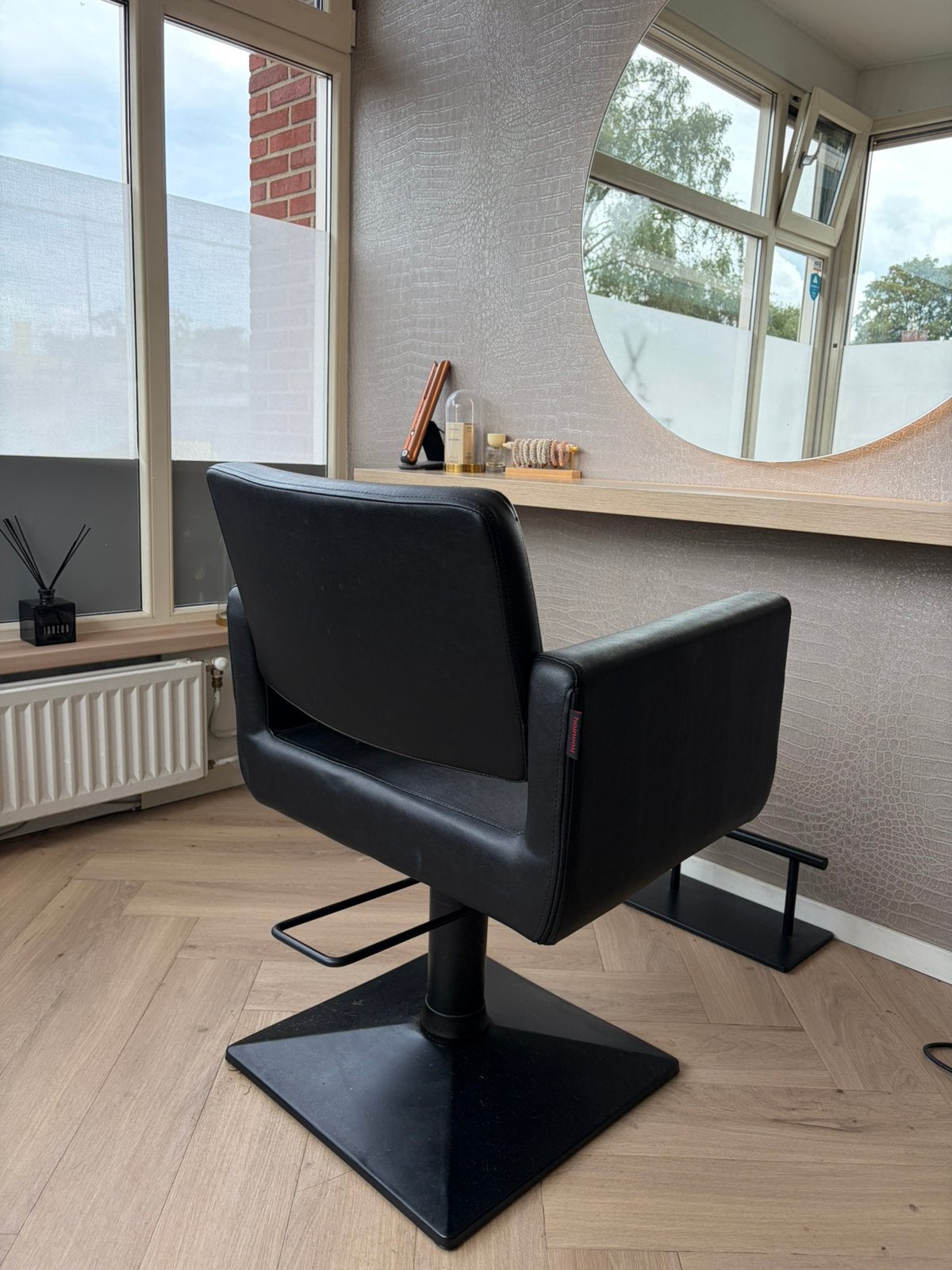 Kappersmeubilair te koop – compleet en netjes onderhouden