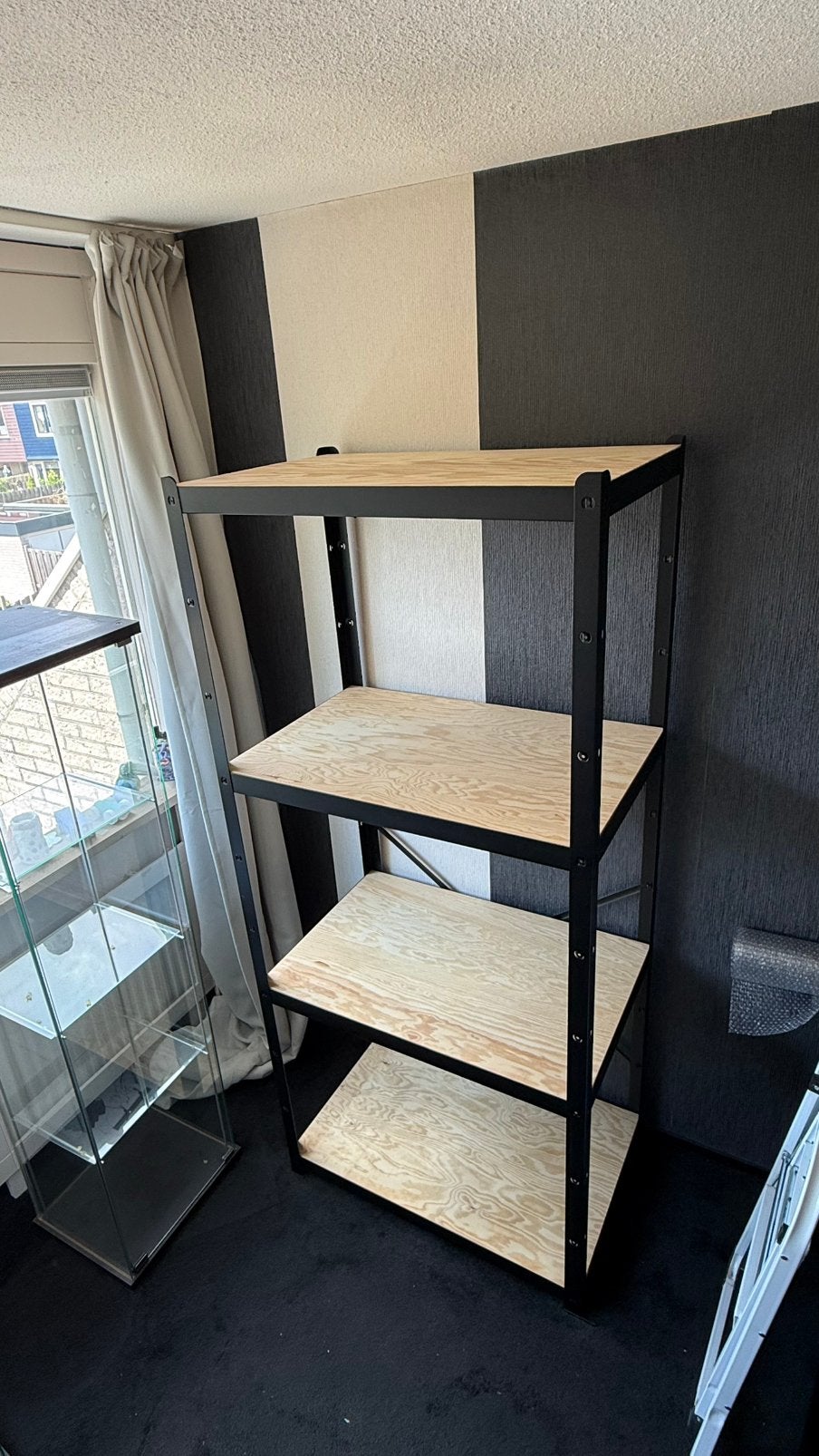 Stellingkast Bror Ikea zwart hout ZGAN, Huis en Inrichting, Ophalen, Zo goed als nieuw