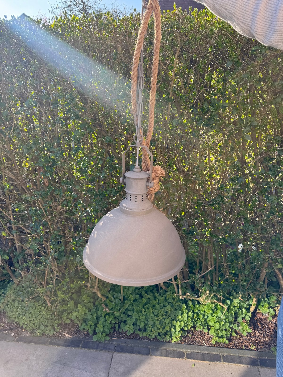 Grijze industriële hanglamp met gevlochten touw, Ophalen, Zo goed als nieuw, Metaal, E27 (groot)