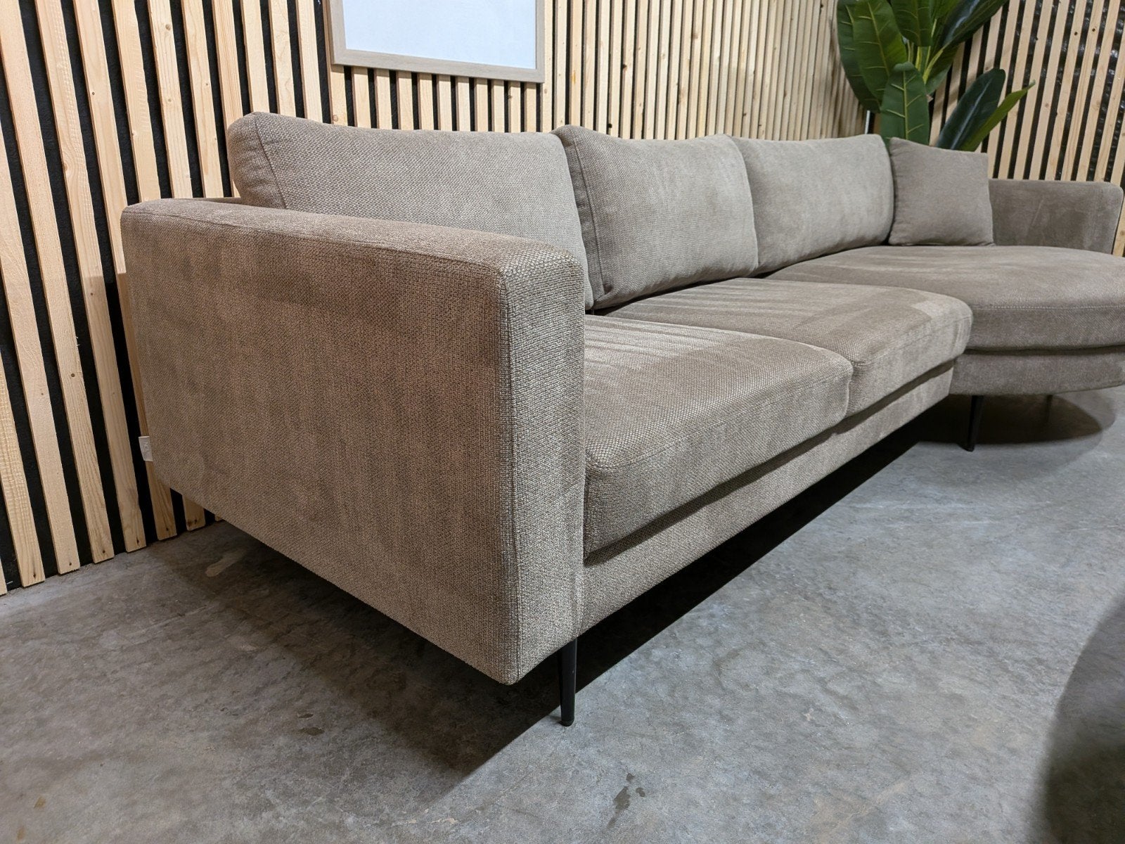 Foto 8 van Nous Living 'Narbonne' Hoekbank / Bruin - Gratis Bezorging