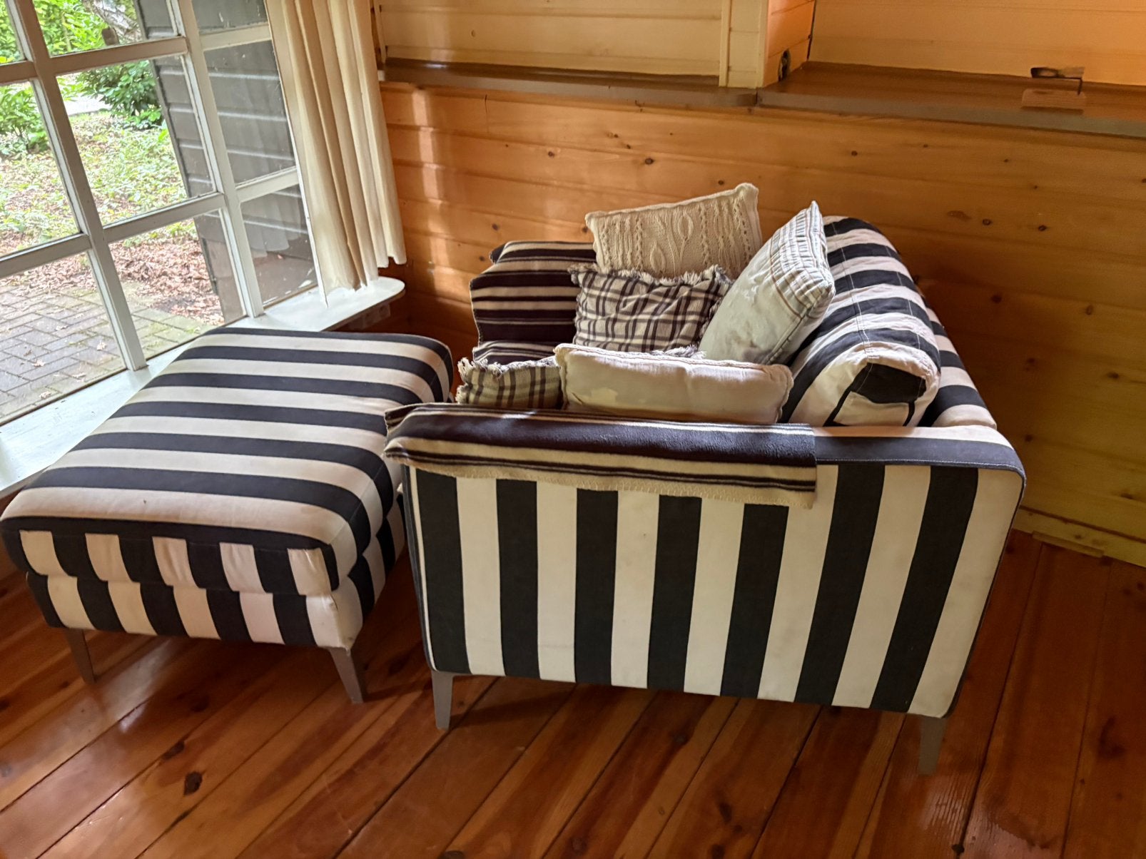 Te koop leuke blauw wit Fauteuil  en bijbehorende kussens., Ophalen of Verzenden, Zo goed als nieuw, 75 tot 100 cm, 50 tot 75 cm