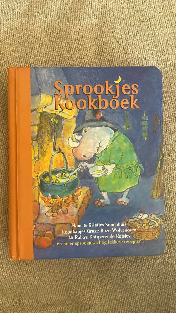 Sprookjes Kookboek - HEMA, Ophalen of Verzenden, Zo goed als nieuw, Overige gebieden, Hoofdgerechten