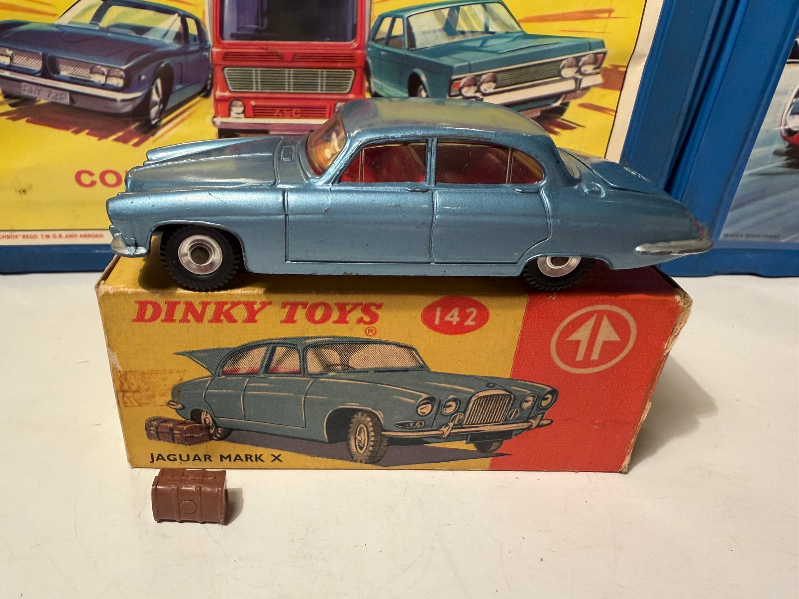 Dinky Toys Nr.142 Jaguar Mark X Saloon, Hobby en Vrije tijd, Ophalen of Verzenden, Gebruikt, Auto, Dinky Toys