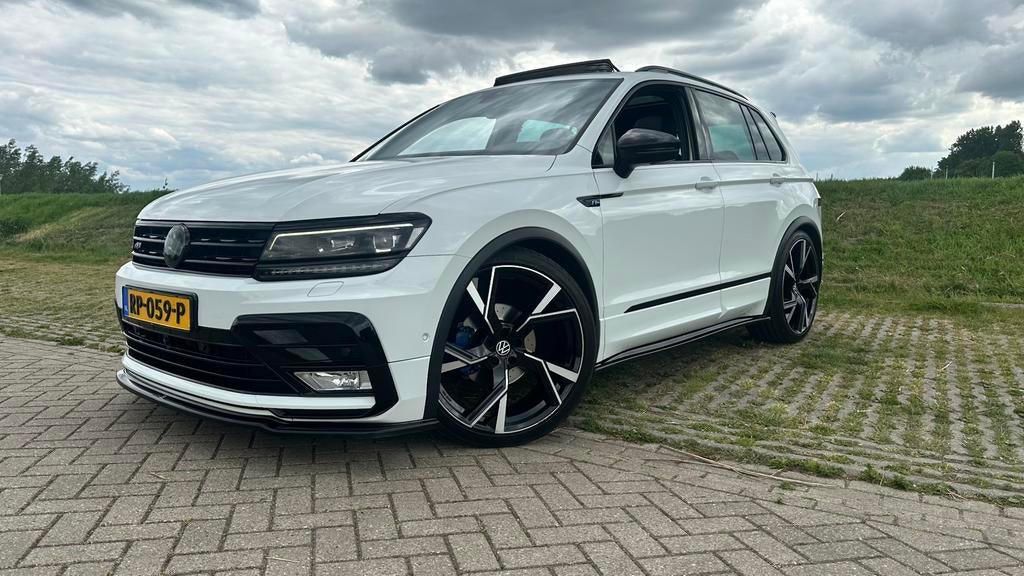 VW Tiguan 190PK /3x R Line/DSG/Leer/Pano/360*/Full Option, Auto's, Zwart, 4 cilinders, Wit, Leder