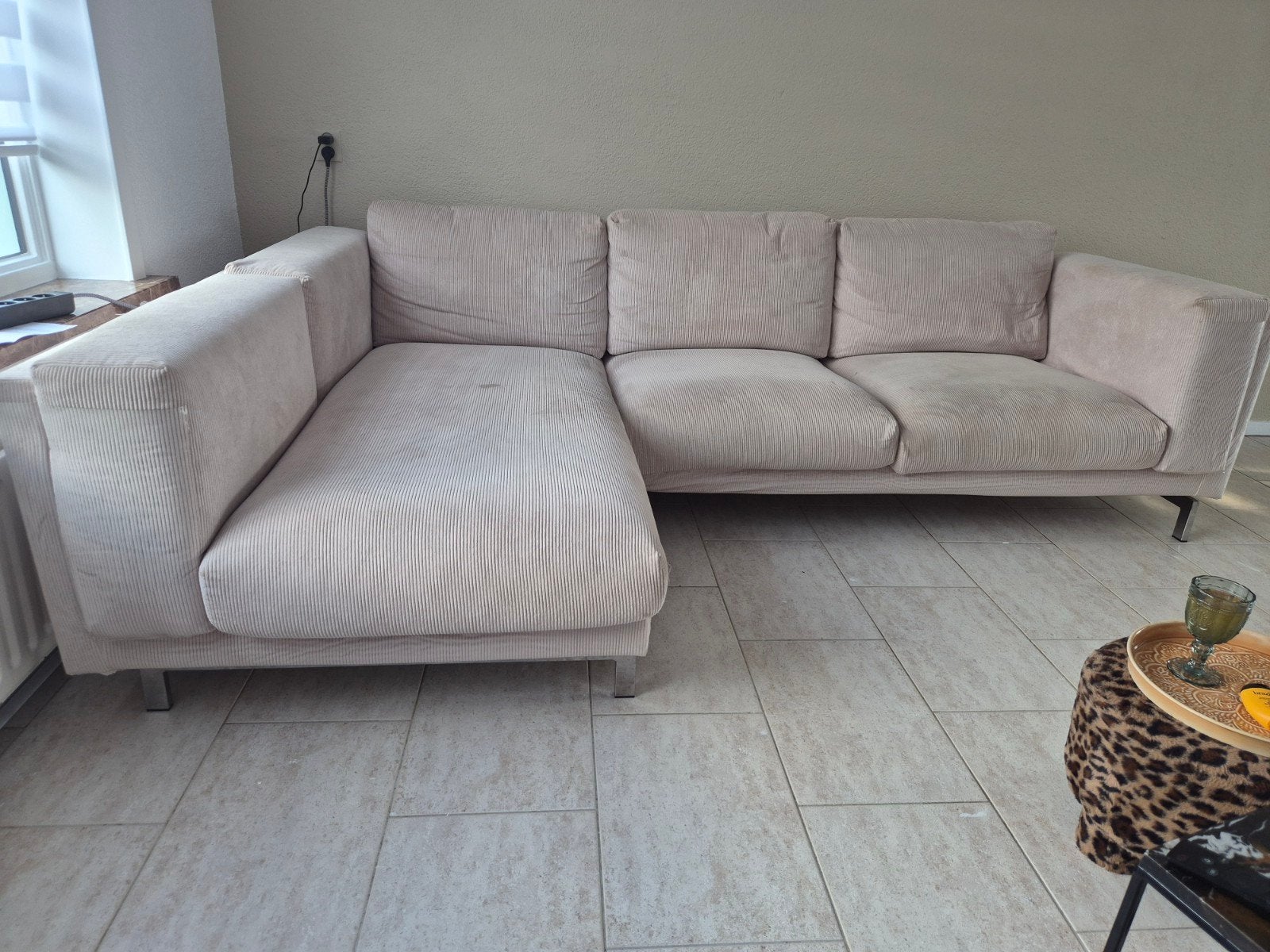 Comfortabele hoekbank in zandkleurige ribstof, Ophalen, Modern, Comfortabel, Gebruikt, Hoekbank