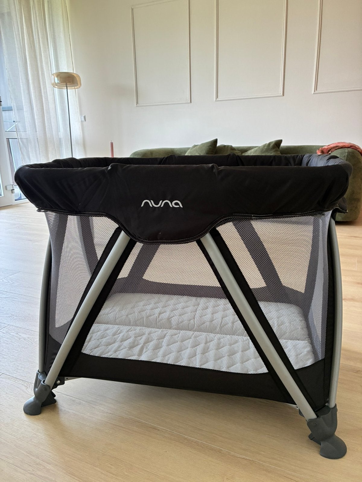 Nuna Sena reisbedje/ box, Kinderen en Baby's, Ophalen, Gebruikt, Reisbedje