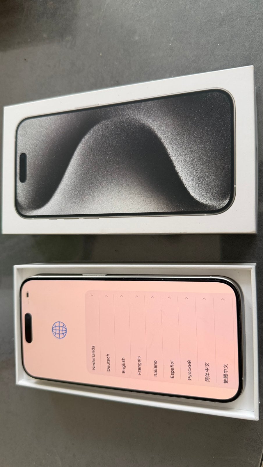 iPhone 15 Pro 128GB Natural Titanium + Doos + 5 Hoesjes, Ophalen, -, -, Zo goed als nieuw