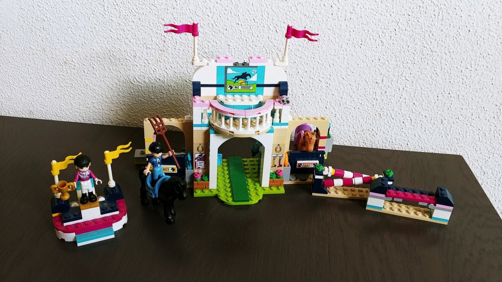 Paardenmanege Lego Friends, Kinderen en Baby's, Speelgoed | Duplo en Lego, Ophalen of Verzenden, Zo goed als nieuw