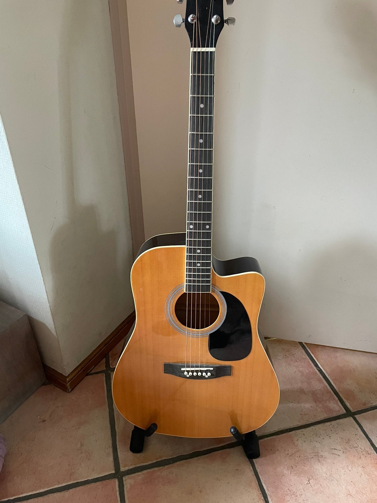 mooie gitaar, Muziek en Instrumenten, Ophalen, Zo goed als nieuw, Klassieke of Spaanse gitaar