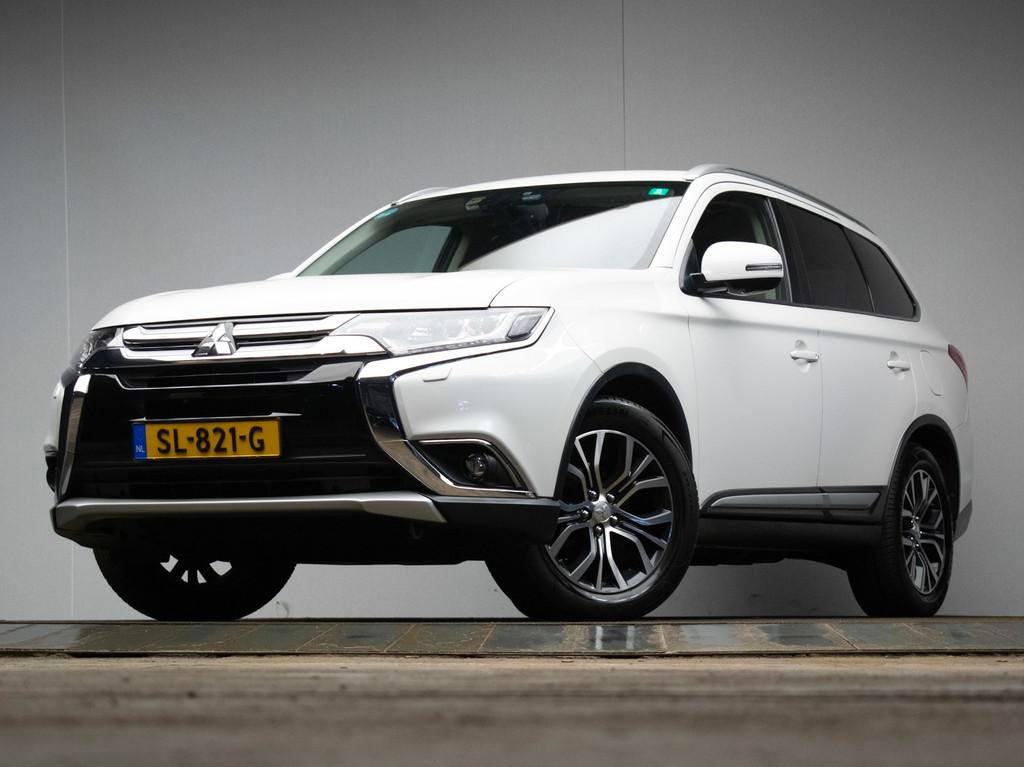 Mitsubishi Outlander 2.0 Connect Pro Sport (APPLE CARPLAY,NA, Auto's, Mitsubishi, 1998 cc, 4 cilinders, 150 pk, Wit